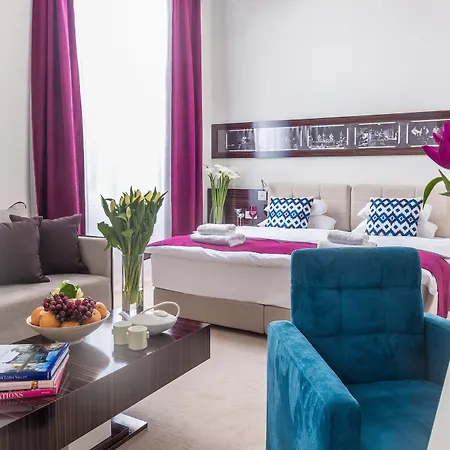 Theater Hotel Belgrade 4*