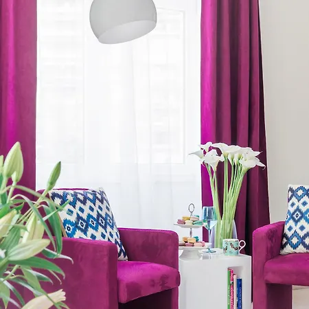 Hotel Theater Garni 4*