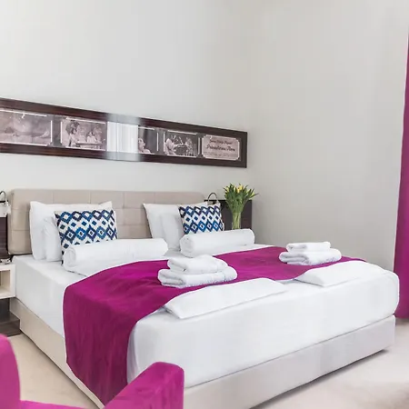 Hotel Theater Garni