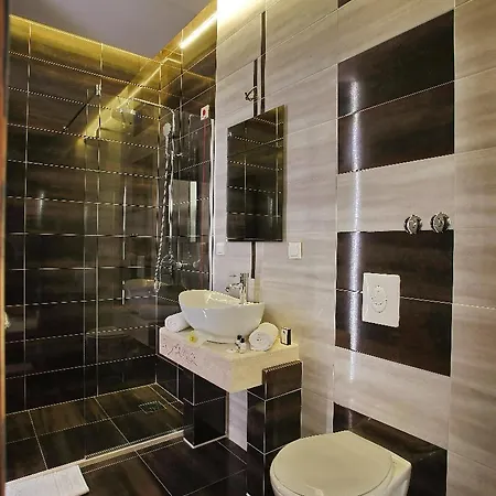 Theater Hotel Belgrade 4*