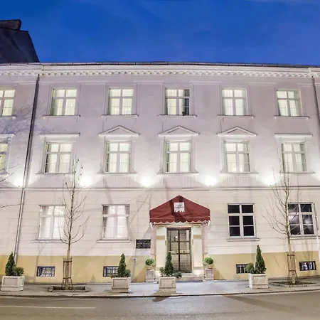 Theater Garni Hotel Belgrade