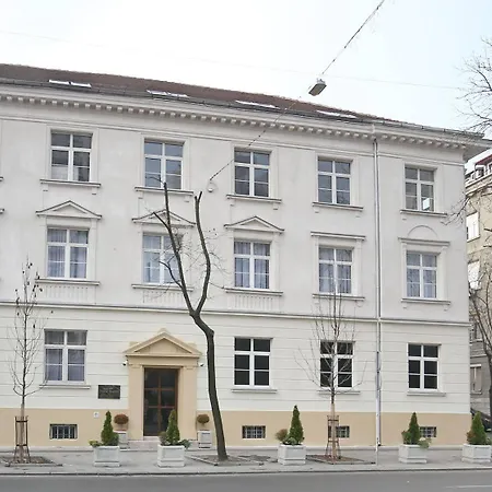 Otel Theater Hotel Belgrade 4*