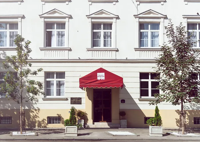 ホテル Theater 4*